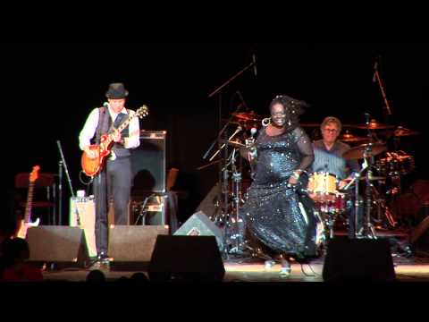 Thornetta Davis - Dance Away Your Blues