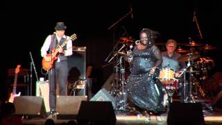 Thornetta Davis - Dance Away Your Blues