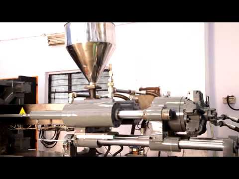 Supermac machinery smt-130 toggle clamping injection mouldin...