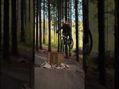Michal Prokop light as a feather on his DVO Suspension #mountainbike #bicycle