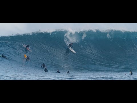 Pumping swell slams in to Menakoz