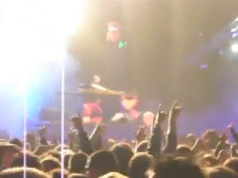 Martin Solveig DJ Set @ Queima das Fitas Coimbra 2010 (Queen, Red Hot Chili Peppers)