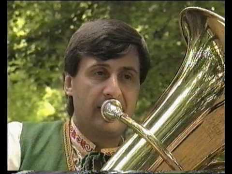 Malokarpazka - Adam Hudec: Bärenwalzer für Tuba Solo.mpg