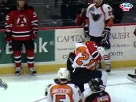 Tom Sestito vs Nathan Perkovich