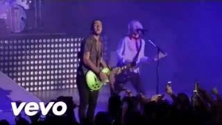 R5 FAMILY - Ain&#39;t No Way We&#39;re Going Home