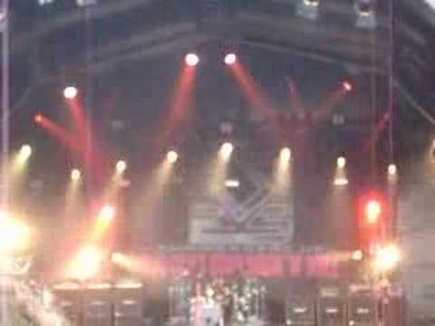 Twisted Sister<br>We're Not Gonna Take It