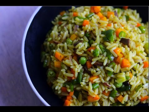 NIGERIAN FRIED RICE RECIPE - SISI YEMMIE
