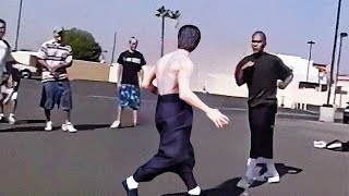 Download lagu Bruce Lee Takes On Entire Gang On His Own! mp3