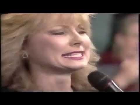 Bill Gaither Presents All Day Singin And Dinner On The Ground Homecoming