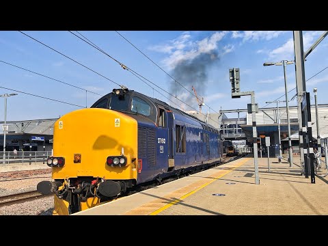 Class 37: HNRC 37612 Erupts Out Of Reading*With Clag*