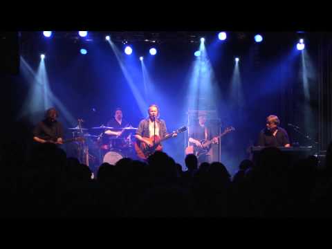 J. Karjalainen - Kolme Cowboyta (live 27.4.2013)