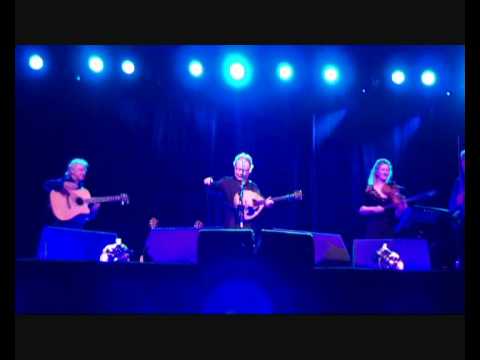 PAUL BRADY  -  WEARIN' THE BRITCHES