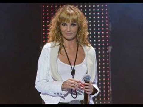 Agnieszka Włodarczyk - powiedz jej