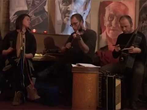 Zaduszki Mistrzów Tradycji 2014 kapela Kowalskiego gra repertuar Kędzierskich