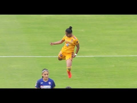 Disfruta de los golazos de Jackie Ovalle y Belén Cruz en el Estadio 10 de diciembre