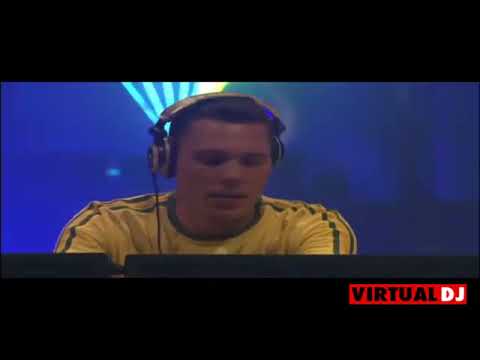 DEE-JAY THOMAS KRAUTMANN - "Moments" (DJ. Session One Remix) 1999 [©Blutonium Records]