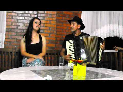 Andressa N e Carlos Magrão - Deus É Assim