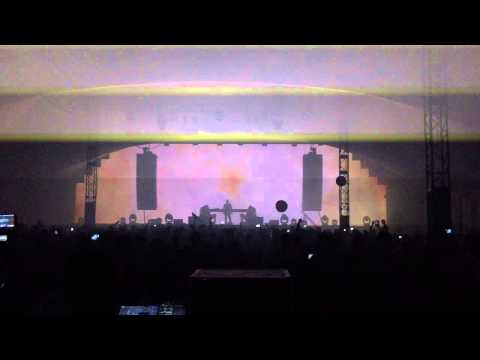 Steve Angello dropping Antidotw w/ Tell me at Mysteryland