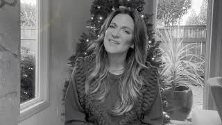 Shoshana Bean performs &quot;I Believe in Love&quot; from HAIR