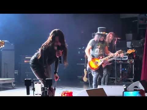 Dorothy Featuring Slash-Tombstone Town(Live) 3/21/25 El Rey Theater