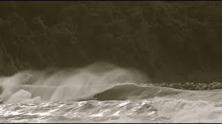 preview picture of video 'ITALY isn't only football anymore... surfing in LEVANTO'