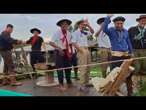 Bastidores do desfile de 20 de setembro, em Barra do Ribeiro-rs. 