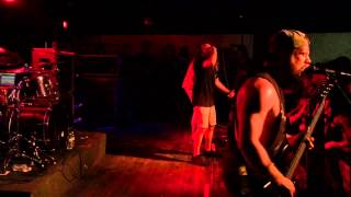 "Young & Undeserving" FIT FOR A KING [Live] 10/25/14