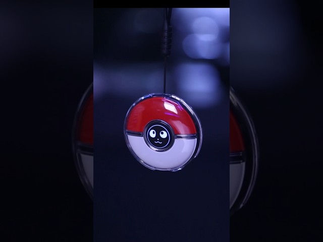 Vídeo relacionado con LICHIFIT Funda protectora de policarbonato transparente para Pokémon GO Plus + accesorios, funda rígida + 4 botones de dibujos animados + correa de mano