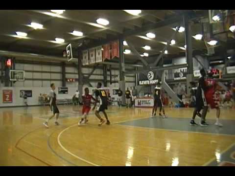 HOOPDREAMZ 11 BLUE VS NJ PLAYAZ  - CLIFTON MOORE #24 RED