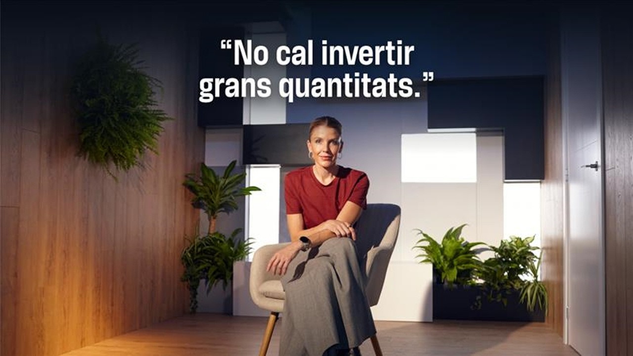 V&iacute;deo en qu&egrave; la influencer especialitzada en fitness Crys Dyaz anima a deixar-se aconsellar per experts per invertir