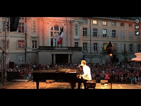 'Long Way From Home' Live - Peter Cincotti