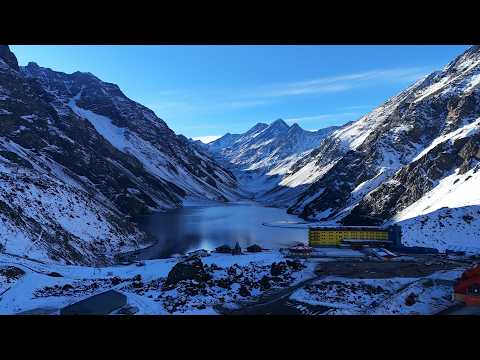 Laguna del Inca , Los Andes , Chile  104 .