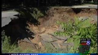 preview picture of video 'Rainfall causes Allegan Dam Rd washout'