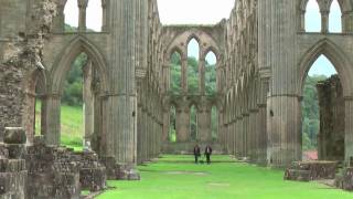 preview picture of video 'North York Moors National Park: Rievaulx Abbey'