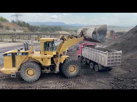 Two Caterpillar 990 Wheel Loaders Loading Coal On Mercedes & MAN Trucks With Two Passes - Ektor Epe