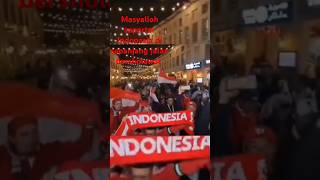 Download lagu Masyalloh tabaraqalloh merinding denger suporter Indonesia sepanjang jalan bersholawat #shorts mp3