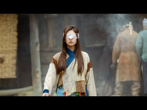 auroratønes - delusions (4K Music Video)