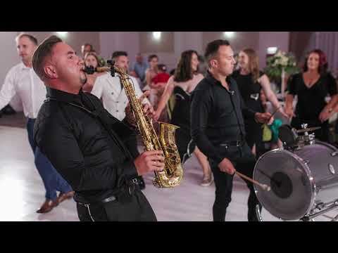 Formatia Kristal-Colaj de Bucovina. Felicitare tuturor Bucovinenilor cu ziua Bucovinei