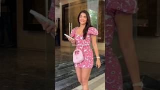 Download lagu 💞 PRETTY IN PINK #poojahegde looks adorable in this #outfit #shorts mp3