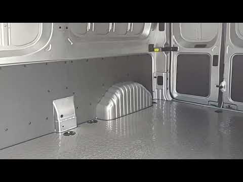 Maxus DELIVER 7 L2H1 Panel Van - Image 2
