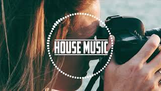 Download lagu Chris Henry - Flash mp3