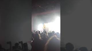 Lennon Stella - Bitch (takes one to know one) // Live in Berlin