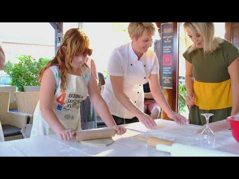 Škatula radionica izrade tradicionalnih korčulanskih kolača