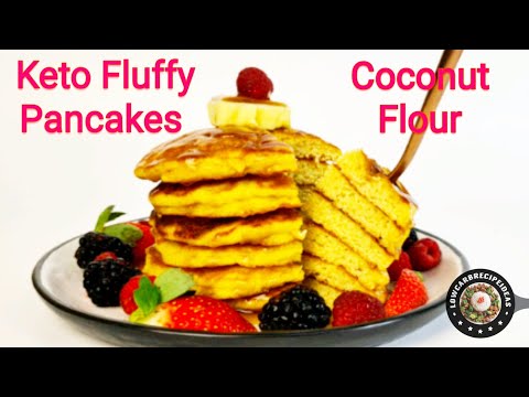HOW TO MAKE KETO FLUFFY PANCAKES (COCONUT FLOUR) - LIGHT | FLUFFY | DELICIOUS !