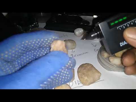 Accurate rough diamond test using cheap diamond selector 2. w/ other silicate minerals.