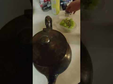 Piece Spotlight - Meriden Britannia Quadruple Plate Tea Pot