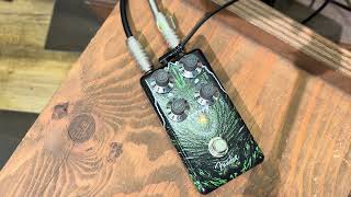 Video thumbnail for 限定生産モデル Fender GODZILLA DISTORTION 弾いてみた by はまもとつよし