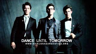 Dance until tomorrow - Jonas Brothers (Lyrics + Español)