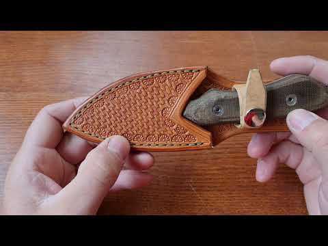 "Feierabend-Messer-Unboxing". Fixed von Bastian Onnertz.