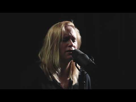 Bruno Bavota & Chantal Acda - Her Eyes (Live Session)